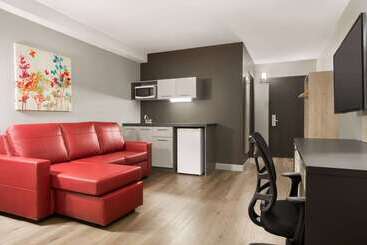 酒店 Travelodge By Wyndham Alma