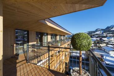 Отель Zentral Superior