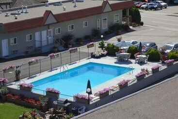 מוטל Apple Tree Inn