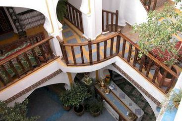 تختخواب و صبحانه Dar Meziana