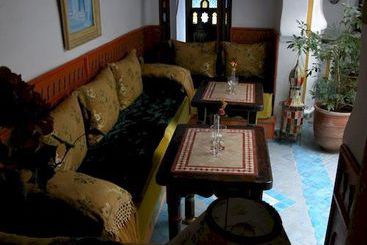 تختخواب و صبحانه Dar Meziana