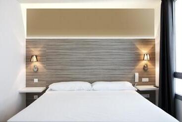 Отель Bestprice Diagonal