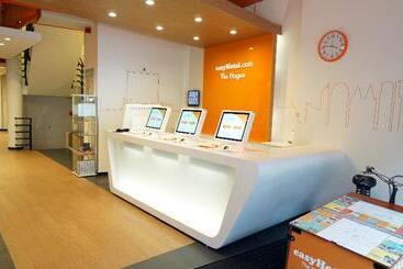 Easyhotel The Hague City Centre