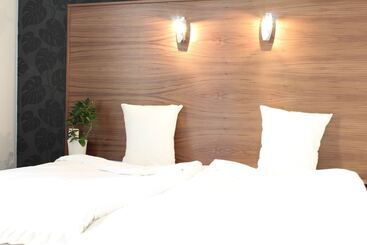 Отель L Hjalmar