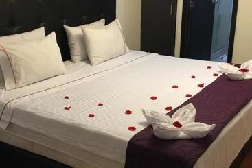 فندق Lemus Plaza