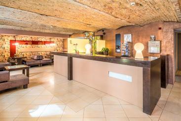 هتل Rixwell Terrace Design