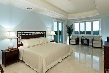 هتل The Landmark Resort Of Cozumel