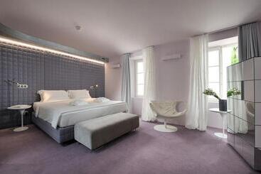 Vander Urbani Resort   A Member Of Design Hotels