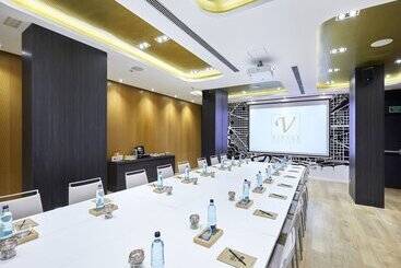 Отель Vincci Gala