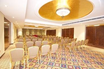 Pullman Resort Al Marjan Island