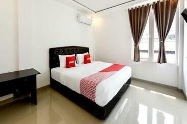 בית מלון כפרי Top Jaya Redpartner