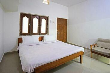 פנסיון Oyo 84274 Unity Home Stay