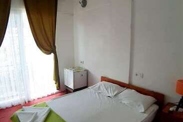 هتل Caretta Caretta