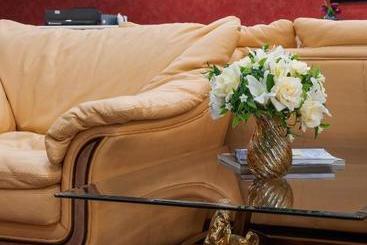 هتل Golden Dolfin