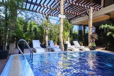 בית מלון כפרי Grand Sihanouk Ville