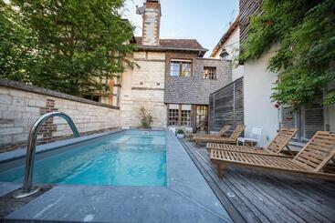 호텔 La Maison De Rhodes Le Champ Des Oiseaux