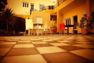 هتل You San Rafael