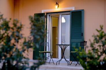 游客公寓 Villa Reverenza