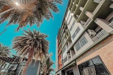 Arthitaya Green Nature Hotel & Lakkhana Poolside Resort