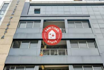 호텔 Oyo Townhouse 768 Golden Town House