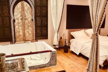 شقة فندقية Jacuzzi Love Room