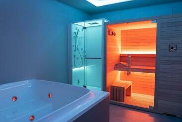 ベッドアンドブレックファースト Skyline Rooms & Suites