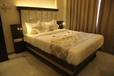 Отель Galaxy Inn