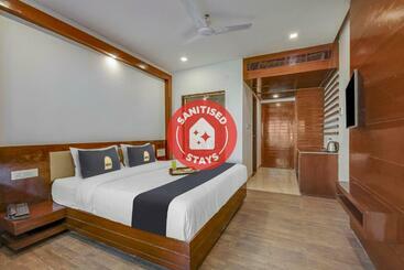 בית מלון כפרי Townhouse Oak 7 Spices