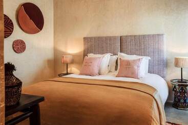 فندق Hôtel Oasis Dakhla