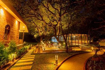 R R Heritage Resort Pure Vegetarian