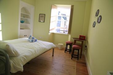 The Dolphin Inn Hostel