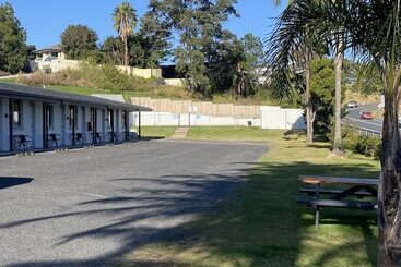 The Seaview Tavern Motel