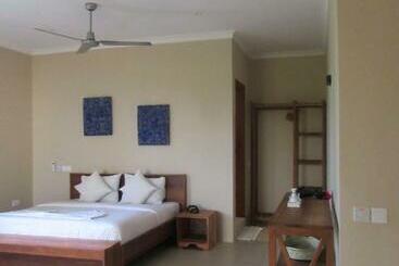 בית מלון כפרי Coral House Near Villa Bluu