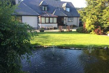 膳宿费 Kilmore Farmhouse