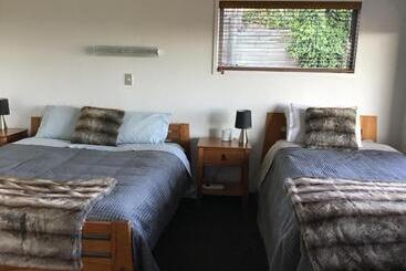 פנסיון Serenity Views