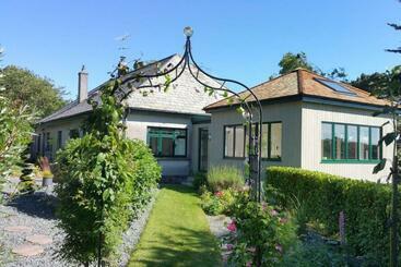 住宿加早餐  Horsna Parc Retreat