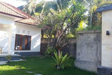 پانسیون Gede House Tejakula
