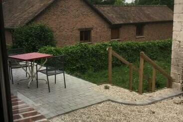 پانسیون Gite De Sejour La Grange De Théophile