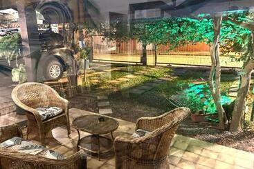 هتل Beach House Floripa