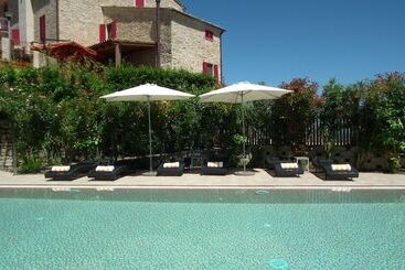 Boutique Hotel Leone