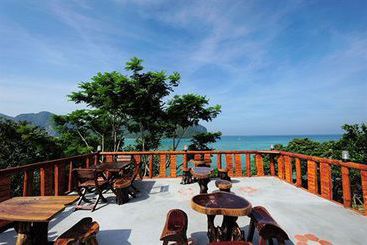 هتل Phuphaya Seaview Resort  Adults Only