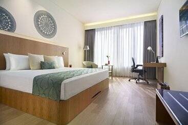 هتل Vivanta Chennai It Expressway Omr