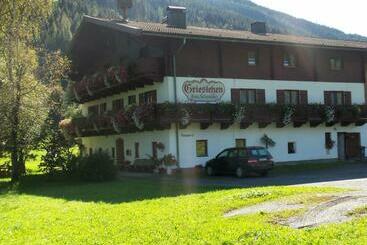 ベッドアンドブレックファースト Bauernhof Grieslehen