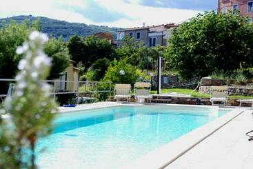 בית מלון כפרי Agriturismo San Michele Di Danio Giovanni