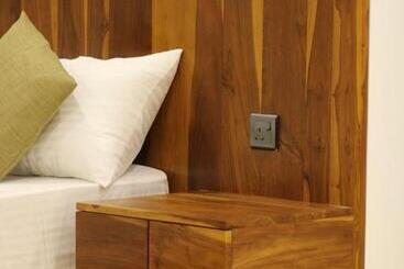 펜션 New Sandra Guesthouse