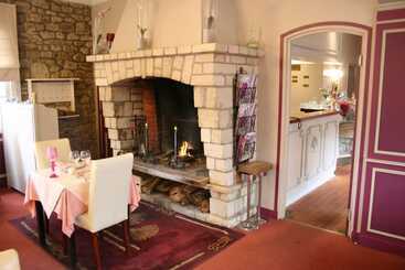 Общежитие Logis Hôtel Restaurant L Auberge Normande