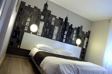 فندق Aux Deux Etoiles