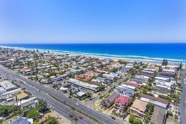 هتل Camden Motor Inn