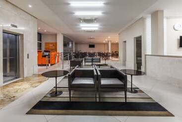 酒店 Days Inn By Wyndham Linhares