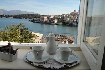 هتل Galaxa Mansion